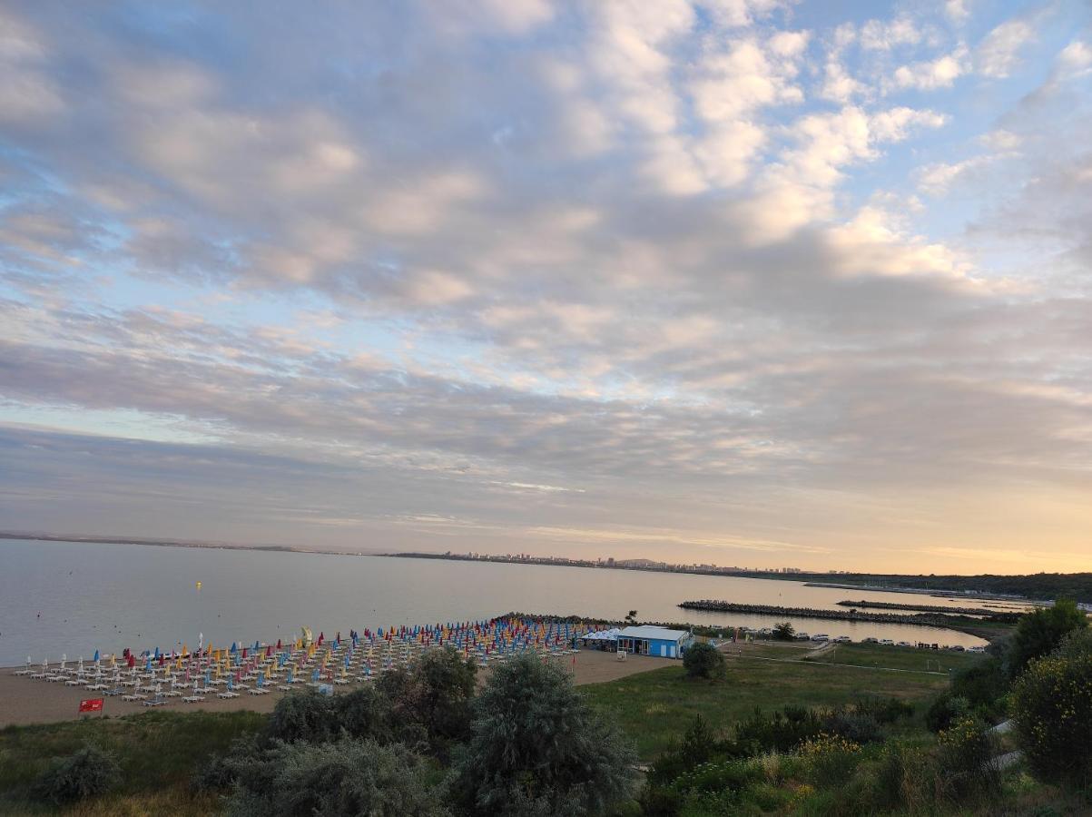 Прекрасен Апартамент С Изглед Към Морето Сарафово 2 Burgas ภายนอก รูปภาพ